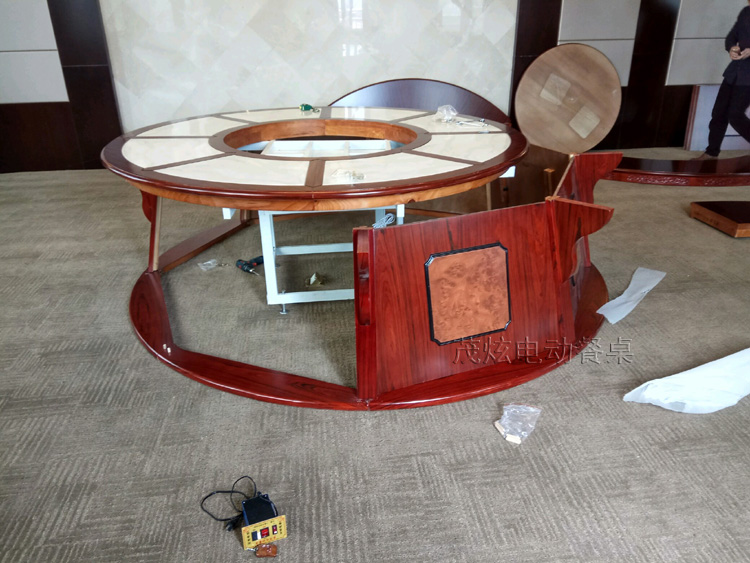 寧波希爾頓酒店安裝茂炫電動(dòng)餐桌轉盤(pán)