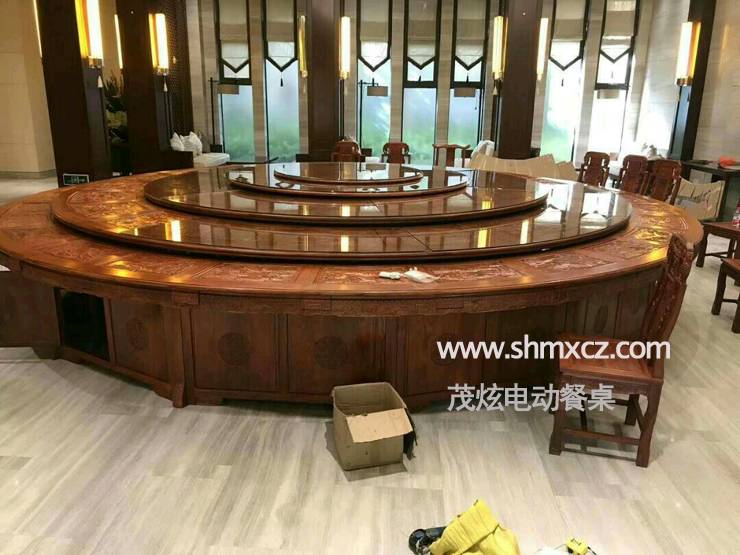 南京金鷹珠江壹號國際酒店電動(dòng)餐桌廠(chǎng)家上門(mén)安裝