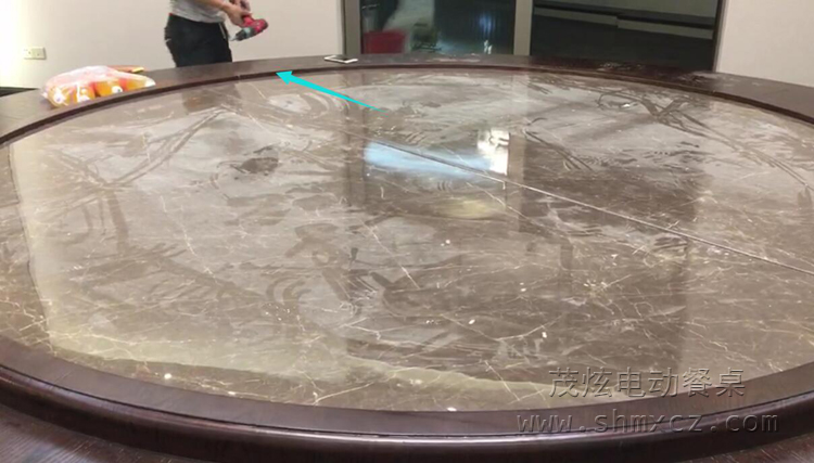 升降式電動(dòng)餐桌機芯