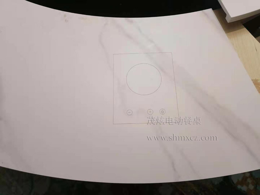 現代隱形電磁爐火鍋電動(dòng)餐桌